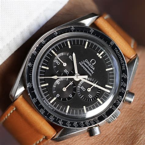 omega speedmaster dot over 90